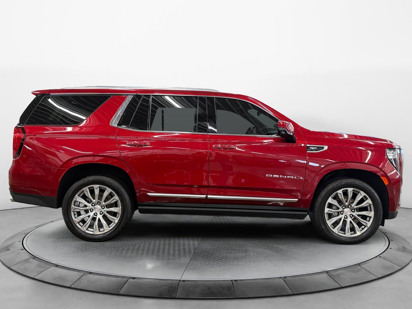 2021 GMC Yukon Denali's photo