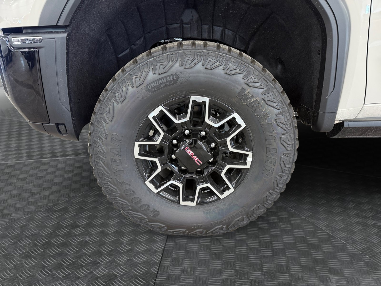 2026 GMC Sierra 2500HD AT4X - Photo 35