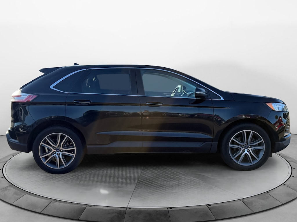 Used 2019 Ford Edge Titanium SUV