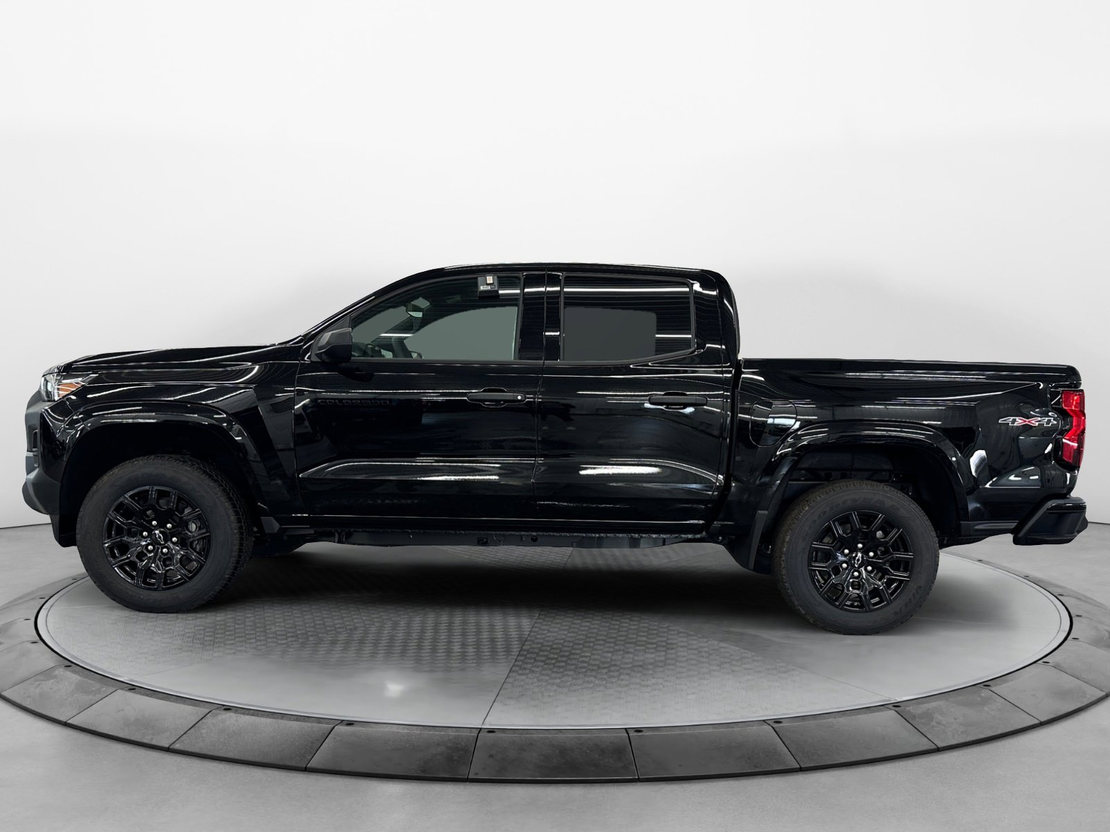 2026 Chevrolet Colorado Work Truck photo 2