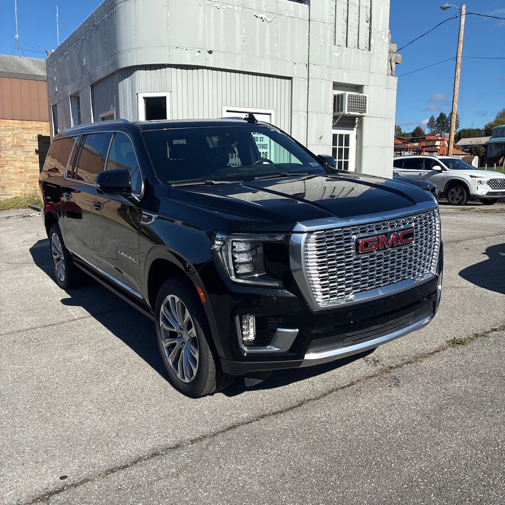 Used 2022 GMC Yukon XL Denali SUV