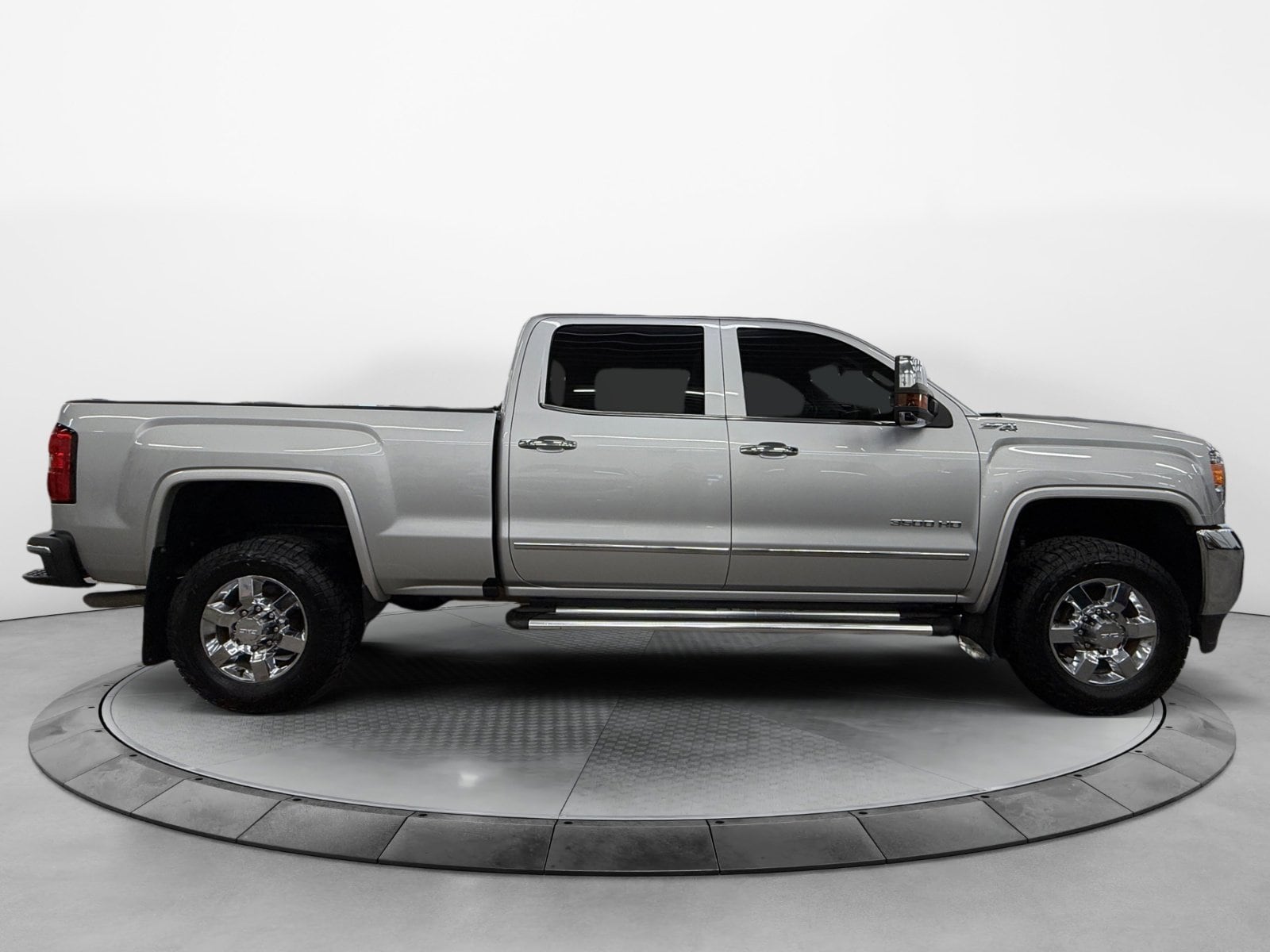 2019 GMC Sierra 3500HD SLT's photo