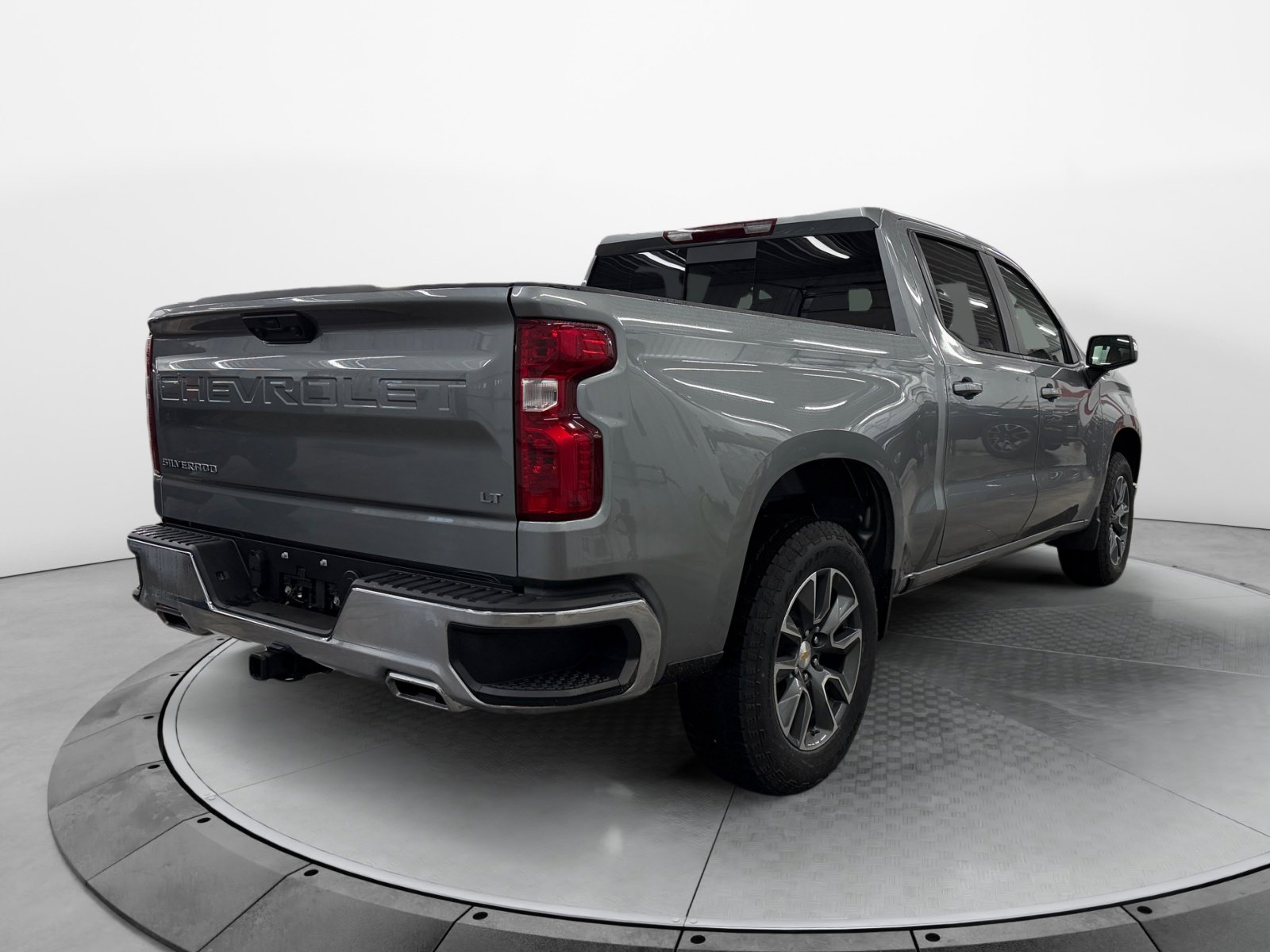 2026 Chevrolet Silverado 1500 LT photo 4