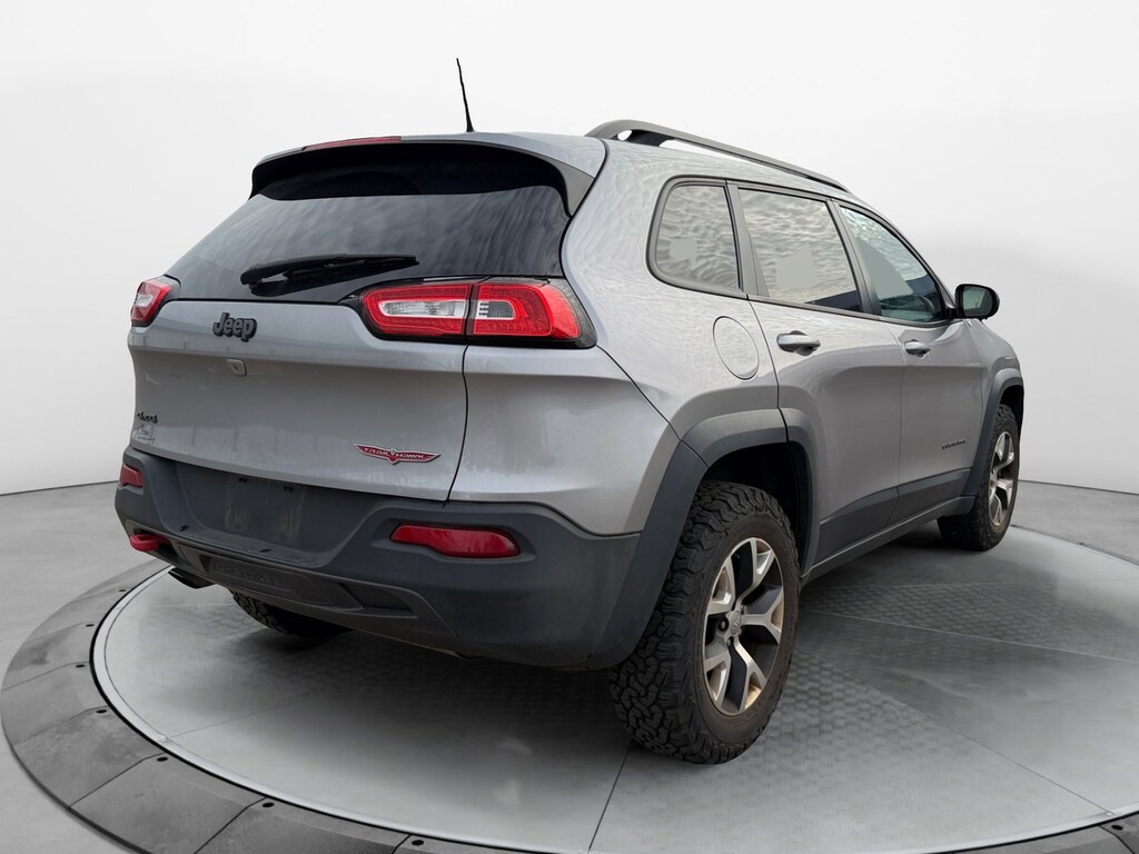 Used 2016 Jeep Cherokee Trailhawk SUV