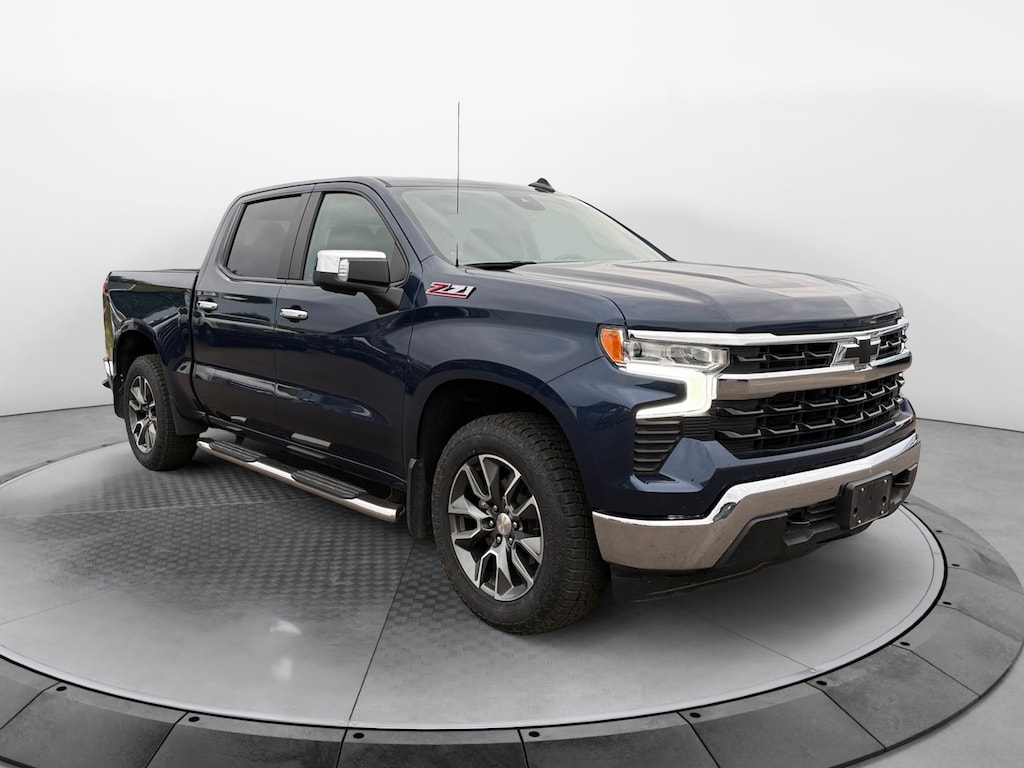 Used 2023 Chevrolet Silverado 1500 LT Truck Crew Cab