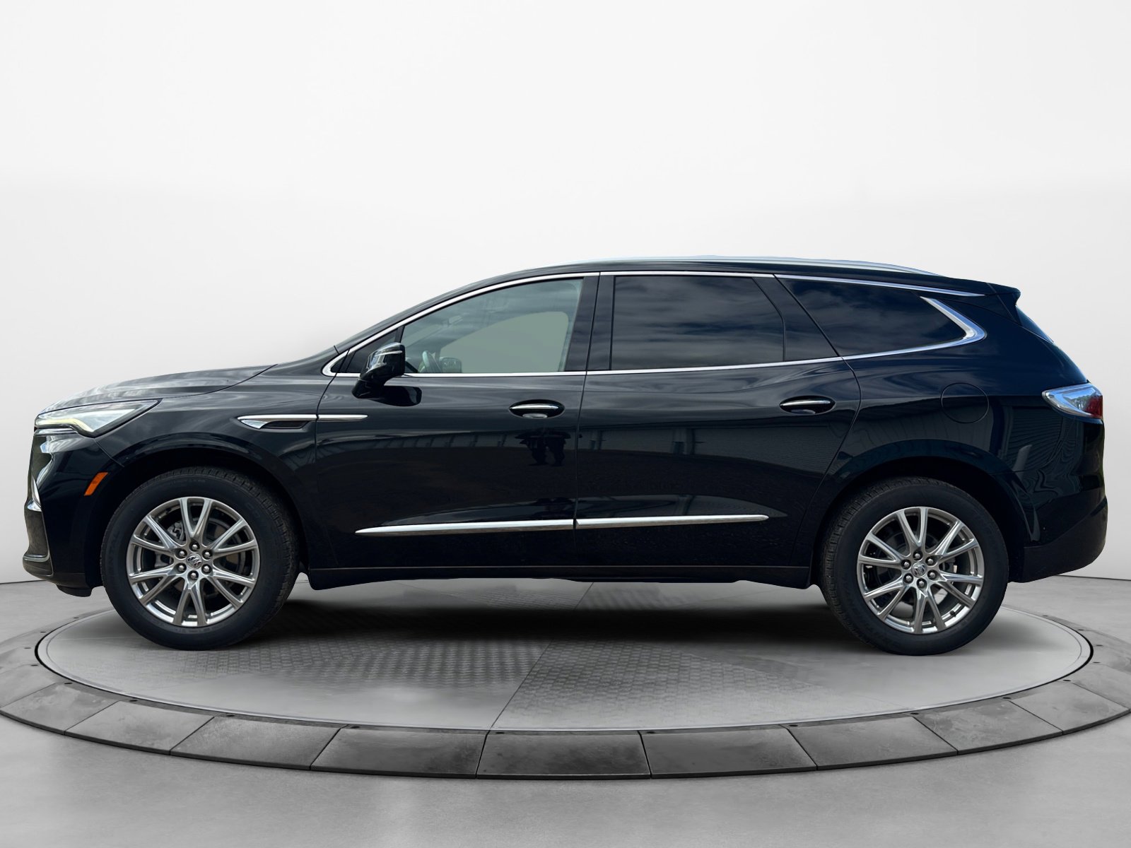 2023 Buick Enclave Essence photo 2