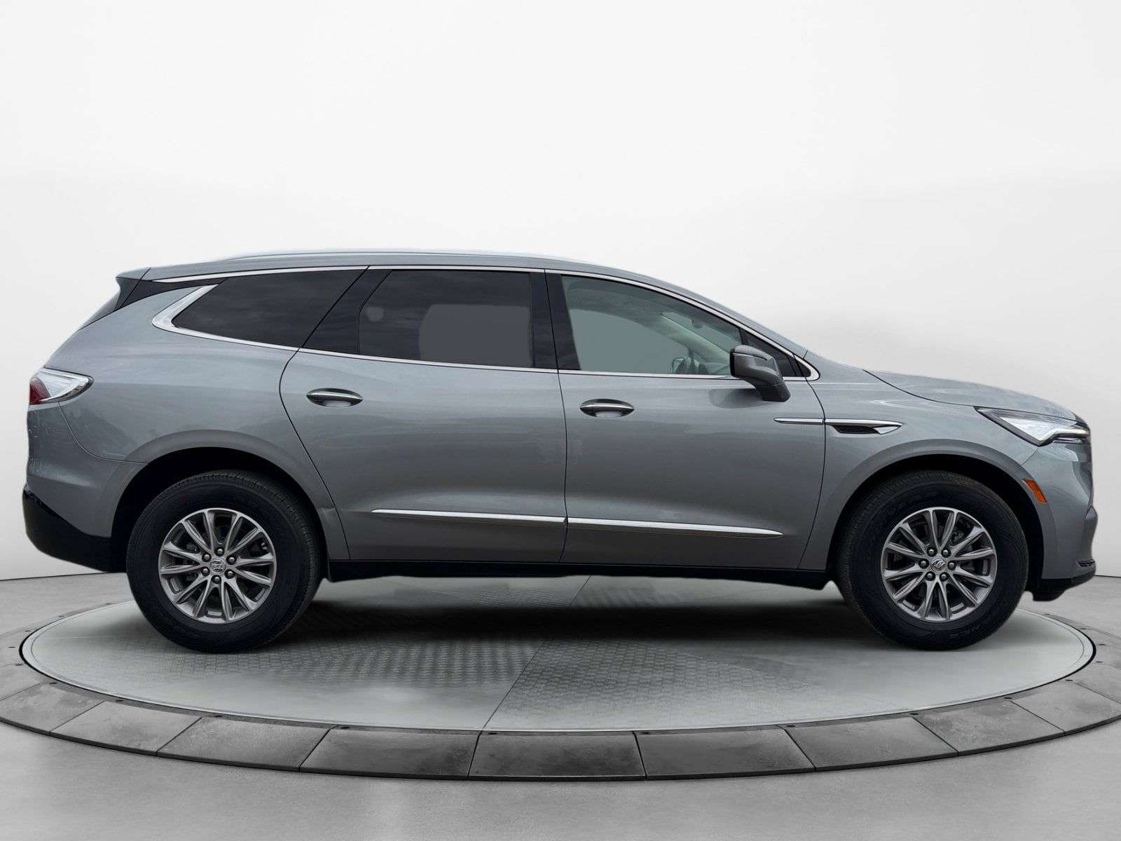 2024 Buick Enclave Essence AWD's photo