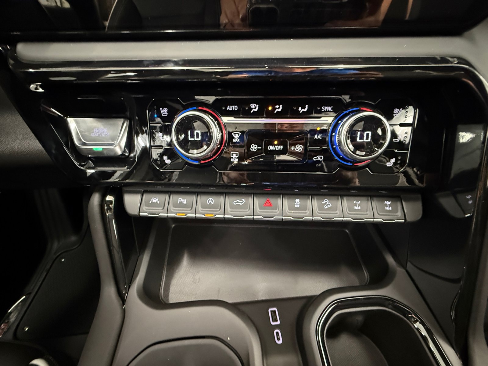 2026 GMC Sierra 1500 AT4X - Photo 22