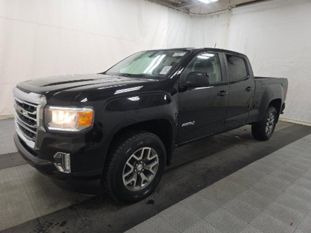Used 2022 GMC Canyon 4WD AT4 w/Cloth Truck Crew Cab