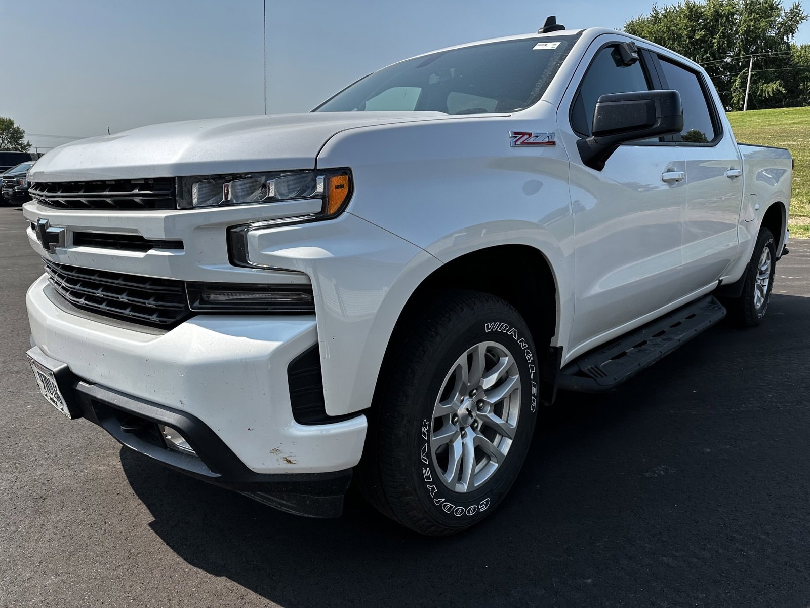 Used 2021 Chevrolet Silverado 1500 RST with VIN 1GCUYEED4MZ430974 for sale in Bloomer, WI