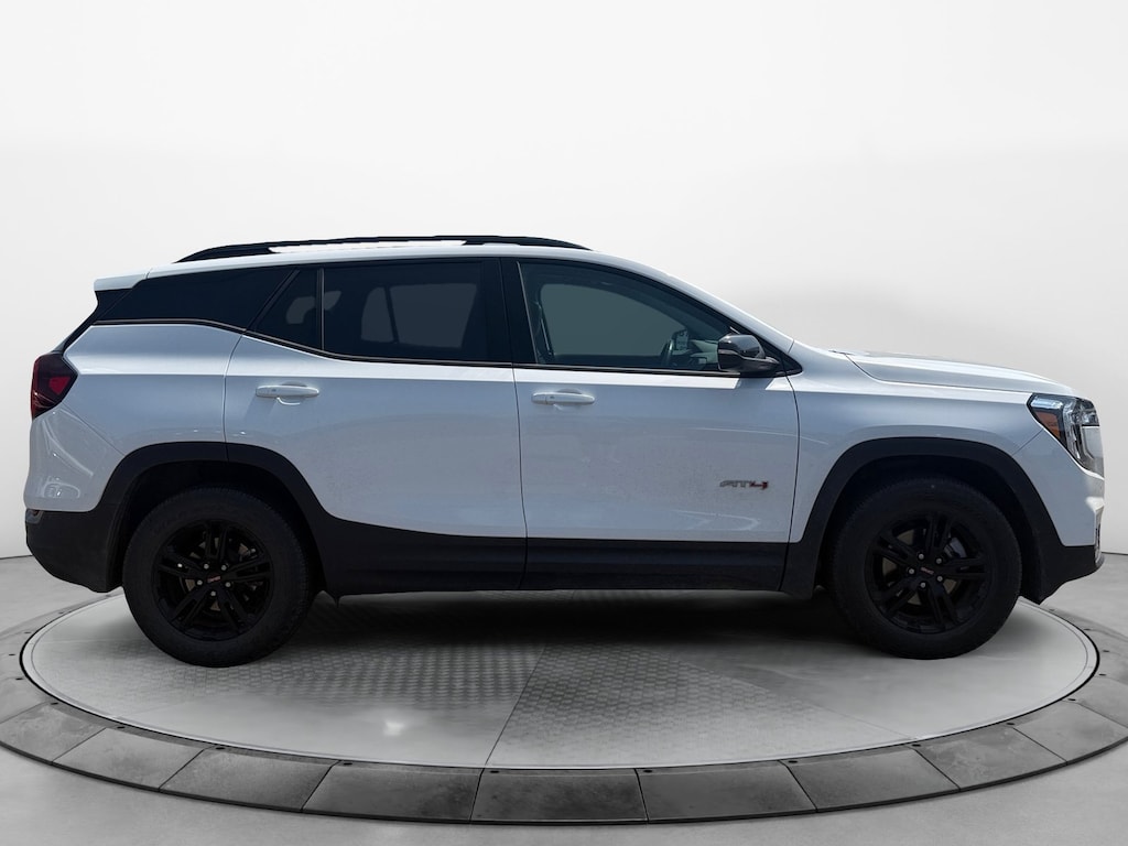 Used 2022 GMC Terrain AT4 SUV