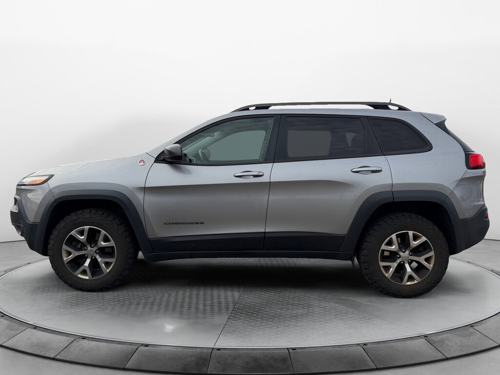 Used 2016 Jeep Cherokee Trailhawk SUV