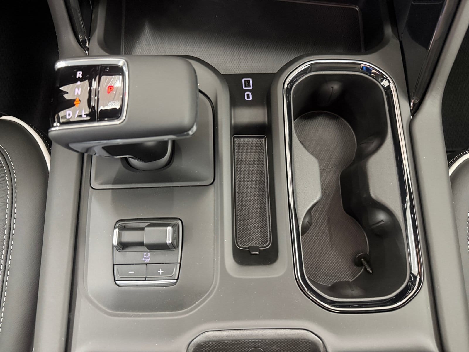 2026 GMC Sierra 1500 AT4X - Photo 23