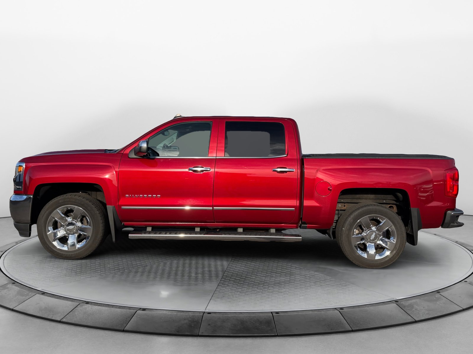 2018 Chevrolet Silverado 1500 LTZ photo 3