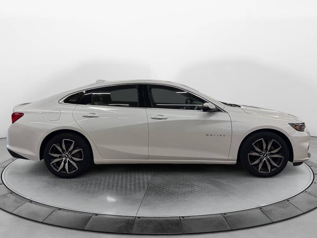 Used 2016 Chevrolet Malibu LT Sedan