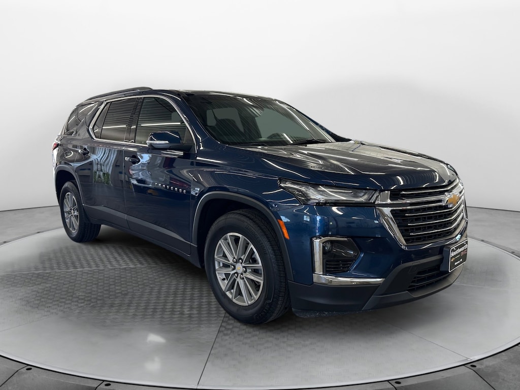 Used 2023 Chevrolet Traverse LT Cloth SUV