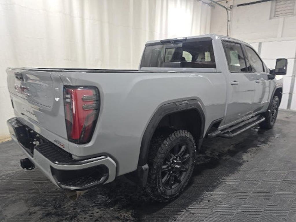 Used 2025 GMC Sierra 2500HD AT4 Truck Crew Cab