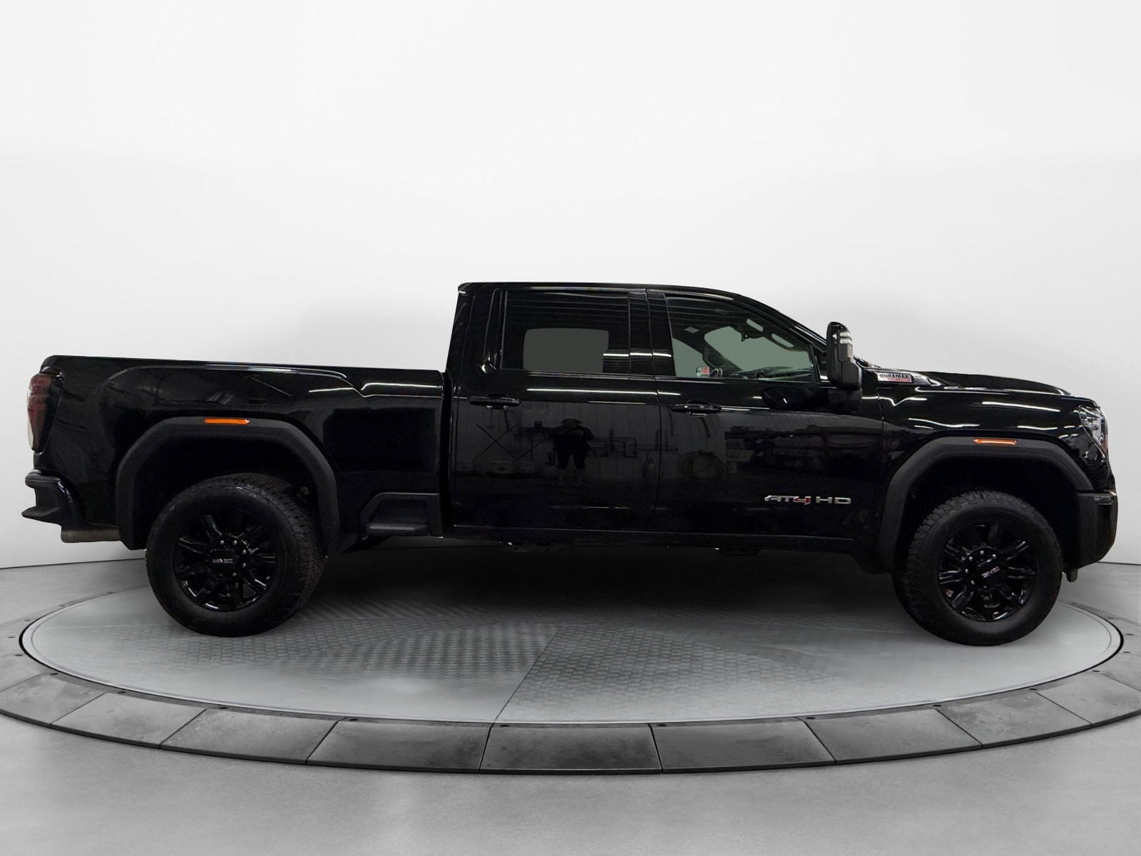 Onyx Black 2025 GMC Sierra 2500HD AT4 Crew Cab 4WD Pickup Truck Four-Wheel Drive Automatic