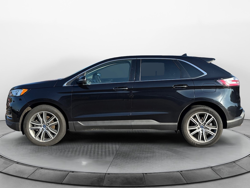 Used 2019 Ford Edge Titanium SUV