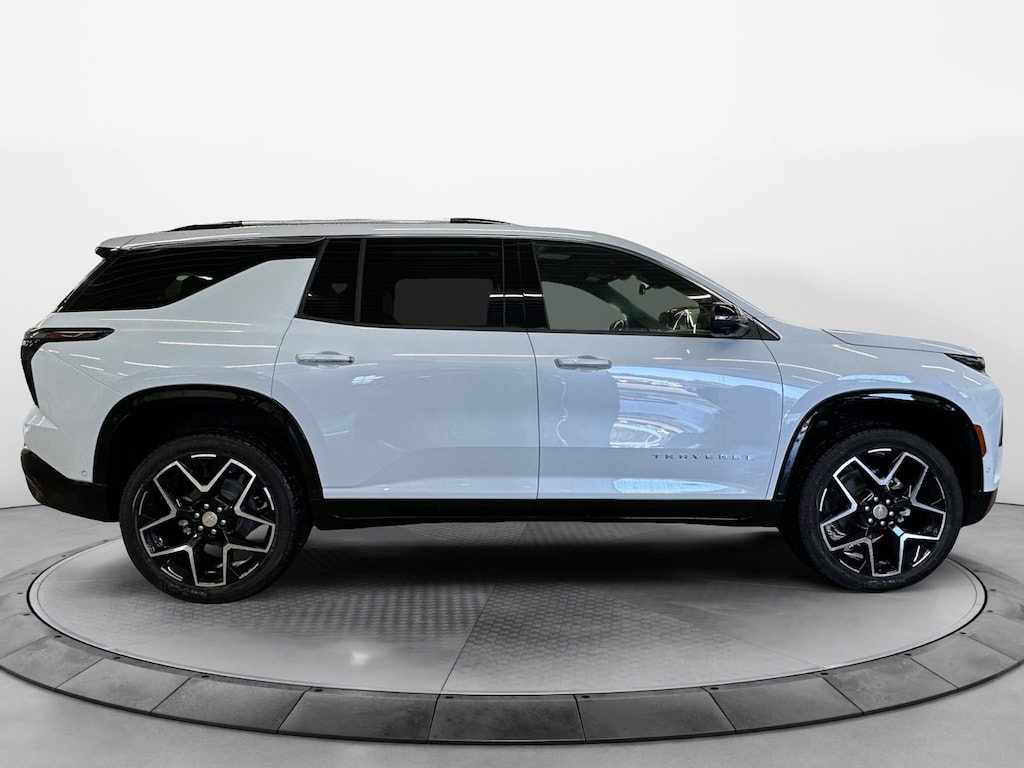 New 2026 Chevrolet Traverse High Country SUV