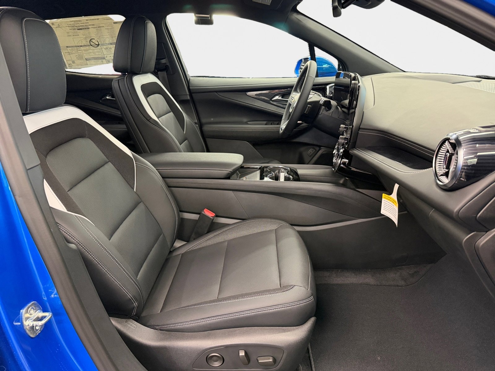 2025 Chevrolet Blazer EV LT - Photo 12