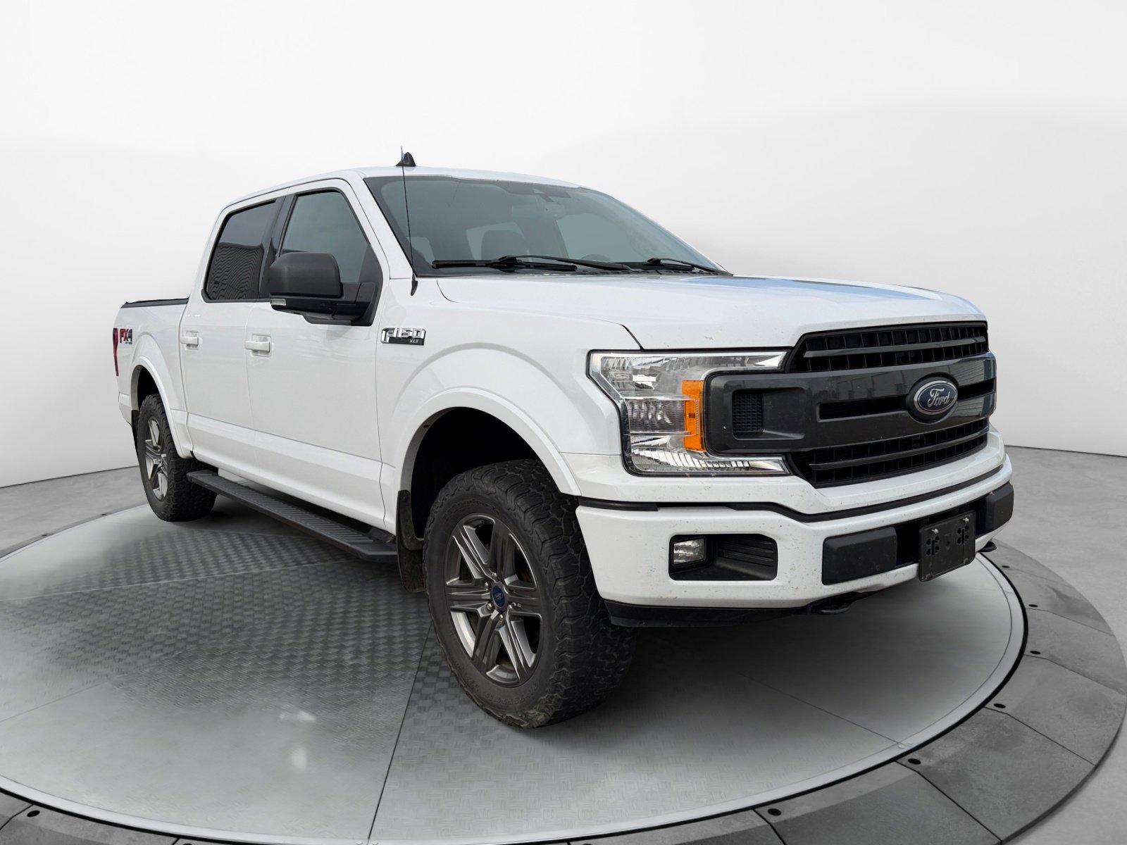 2020 Ford F-150 XLT photo 4