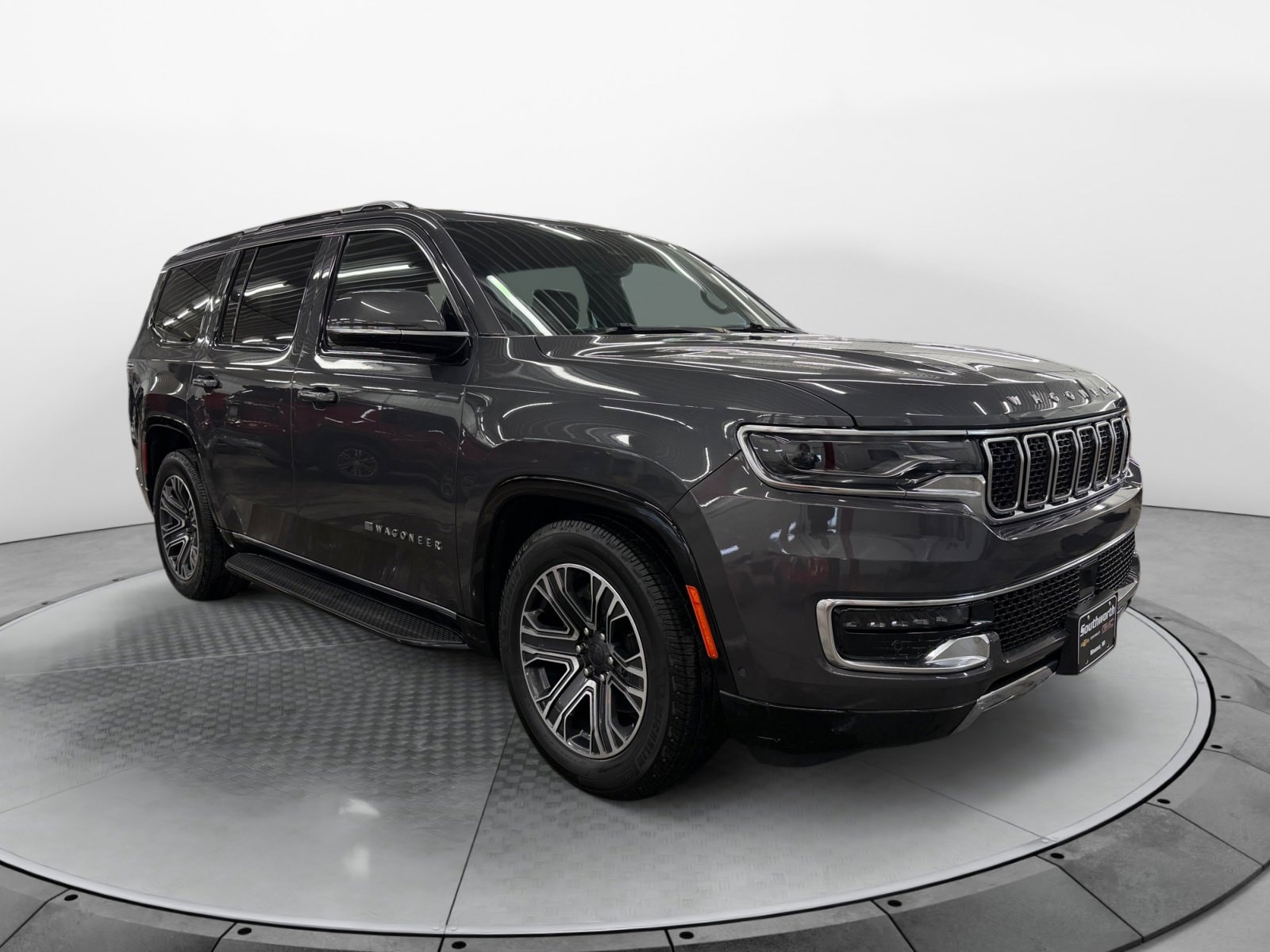 View vehicle photo 4