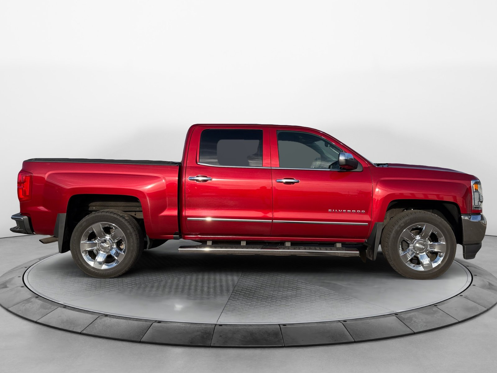 2018 Chevrolet Silverado 1500 LTZ photo 2