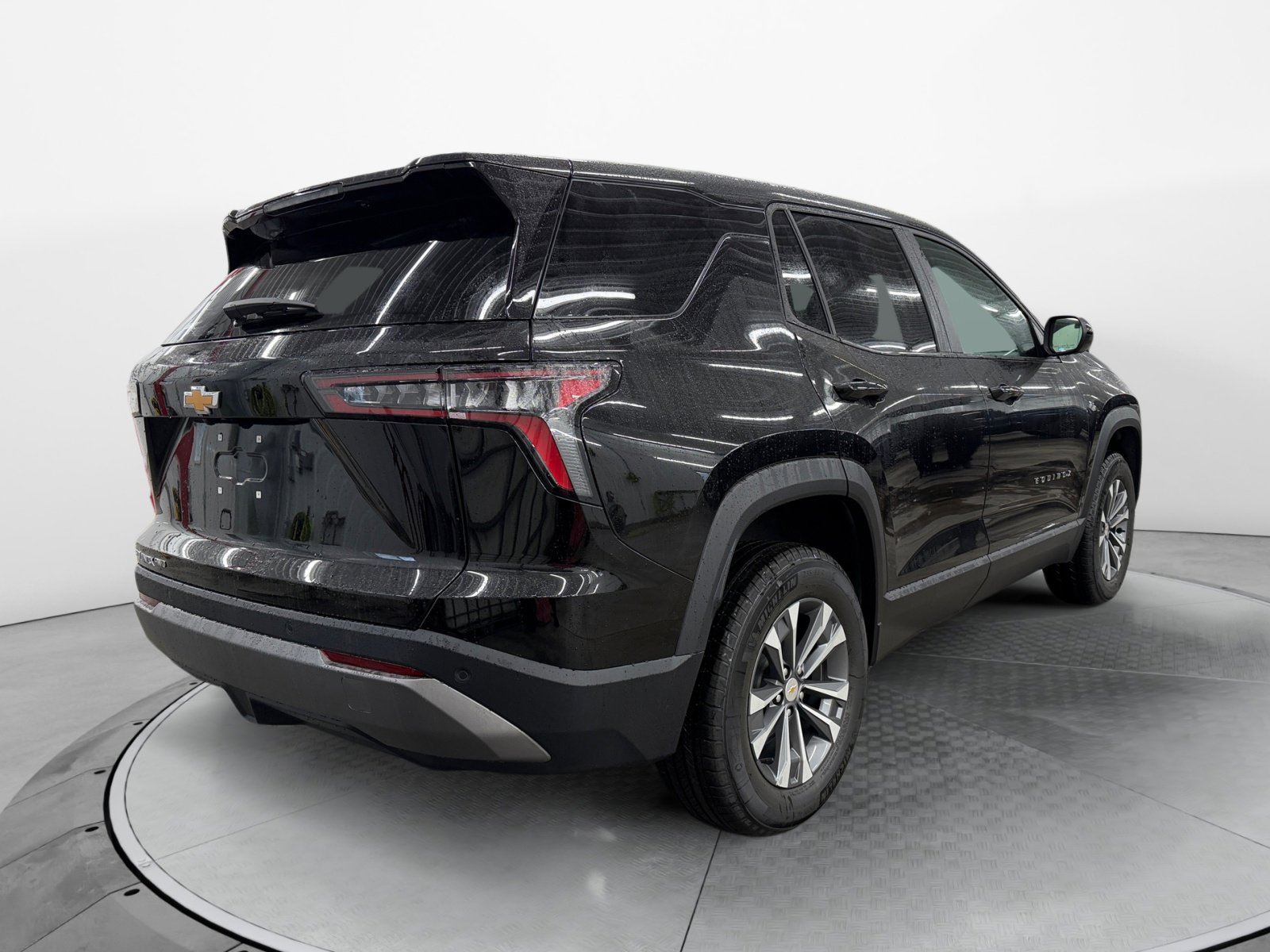 2026 Chevrolet Equinox LT photo 4