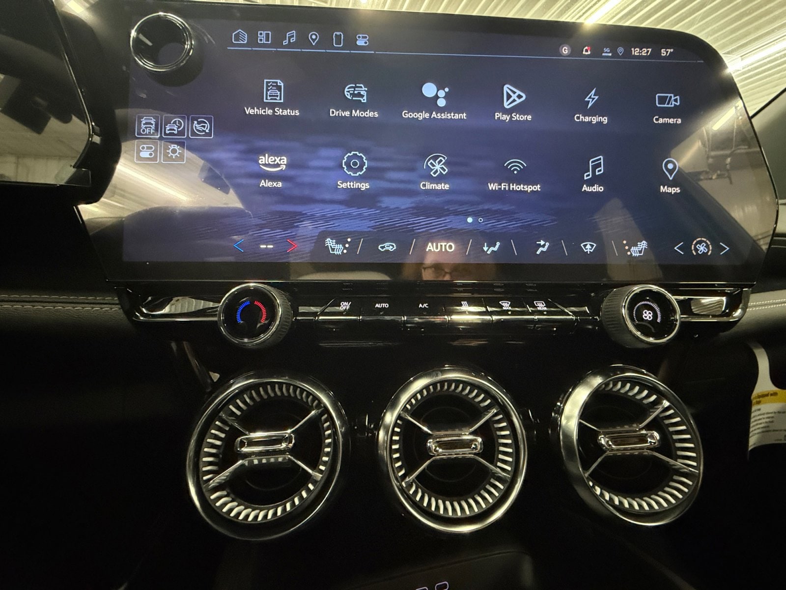 2025 Chevrolet Blazer EV LT - Photo 19