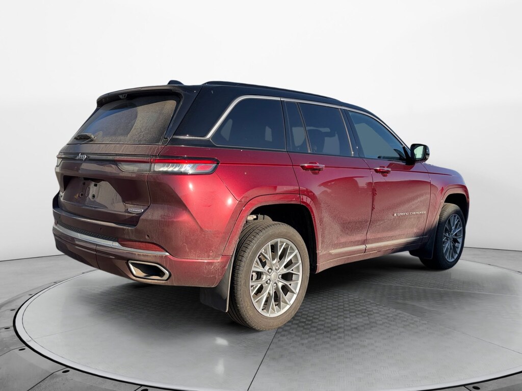 Used 2025 Jeep Grand Cherokee Summit SUV
