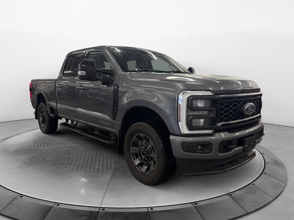 Used 2024 Ford Super Duty F-250 SRW LARIAT Truck Crew Cab