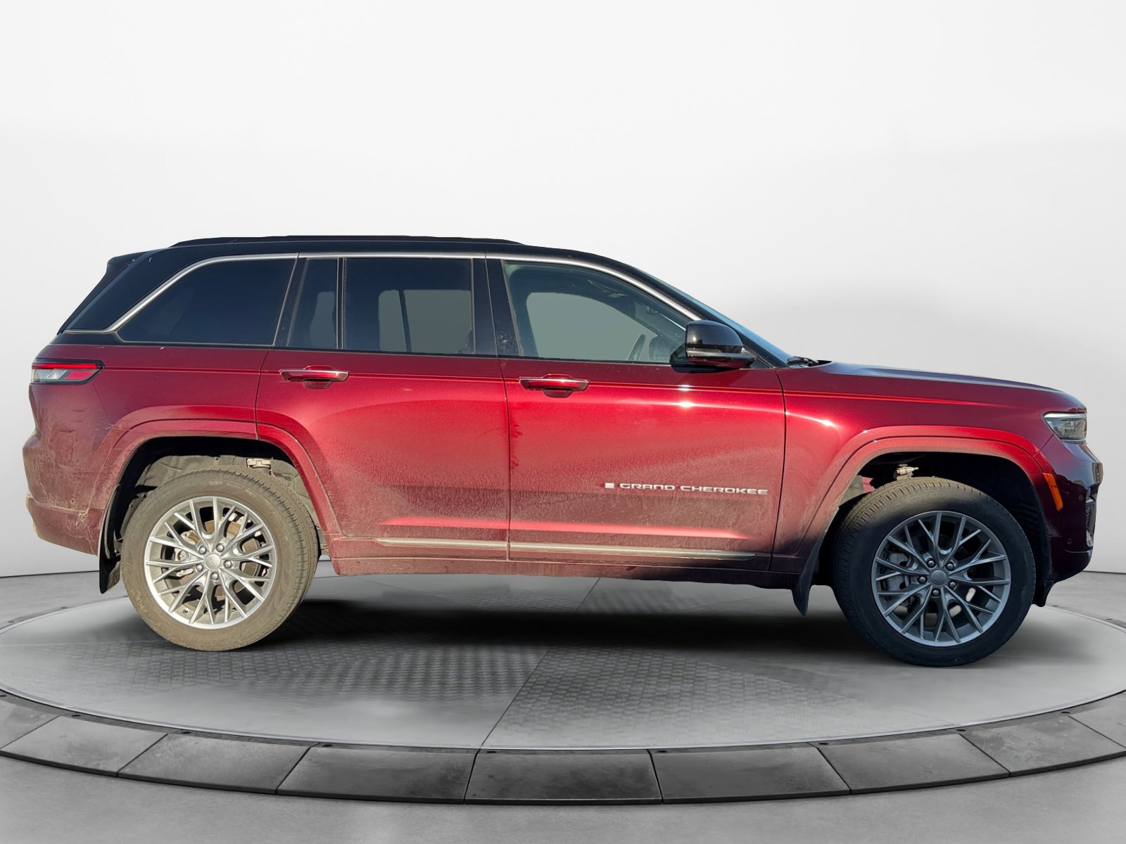 2025 Jeep Grand Cherokee Summit photo 2