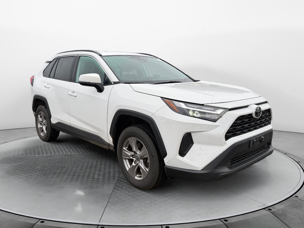 Used 2022 Toyota RAV4 XLE SUV