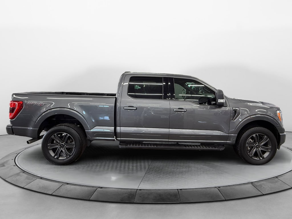 Used 2023 Ford F-150 XLT 4WD SuperCrew 5.5 Box Truck SuperCrew Cab