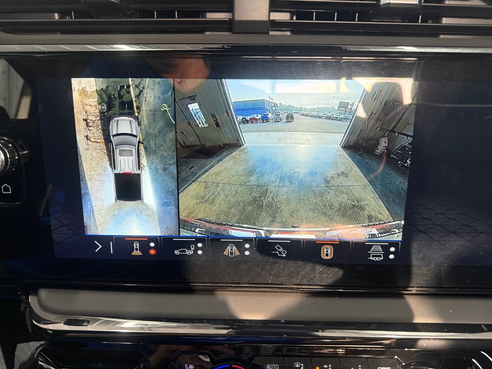 2026 GMC Sierra 1500 AT4X - Photo 20
