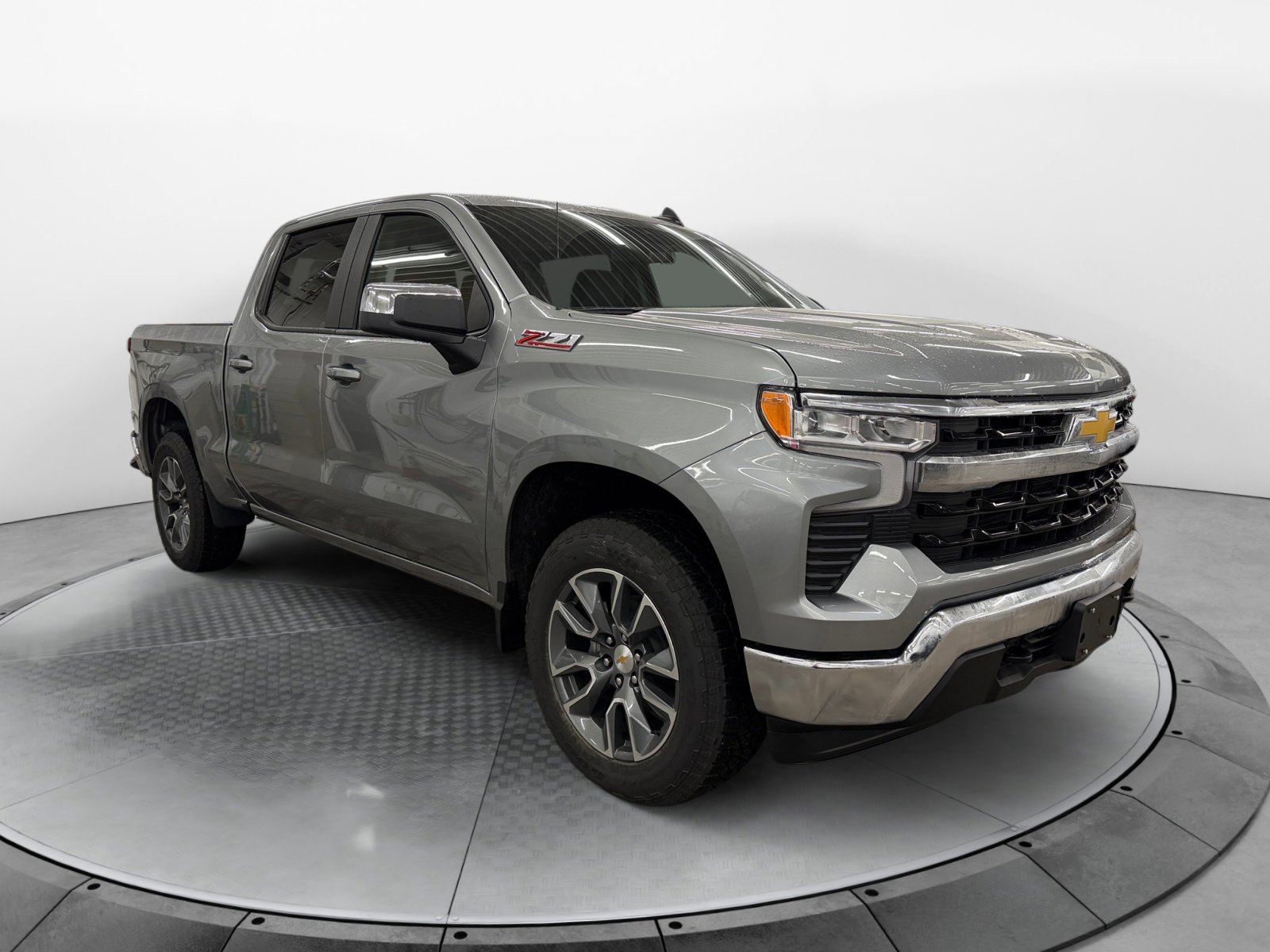 2026 Chevrolet Silverado 1500 LT photo 3