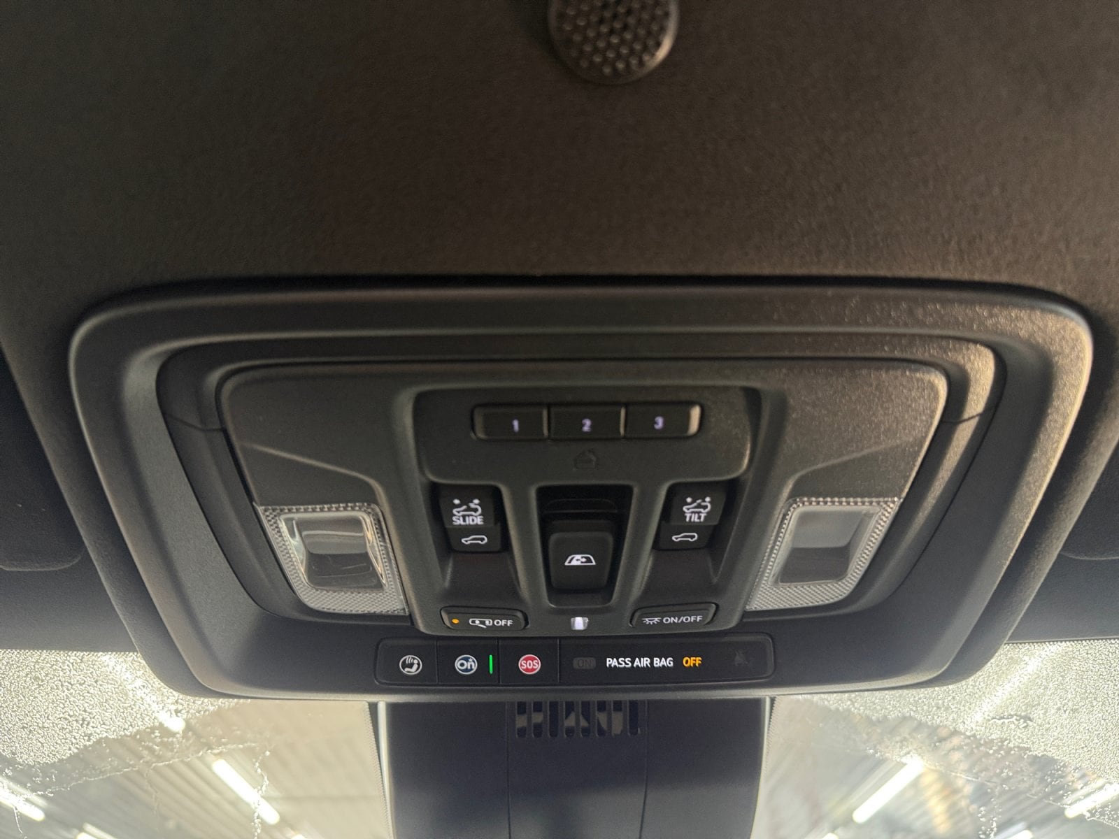 2026 GMC Sierra 1500 AT4X - Photo 18