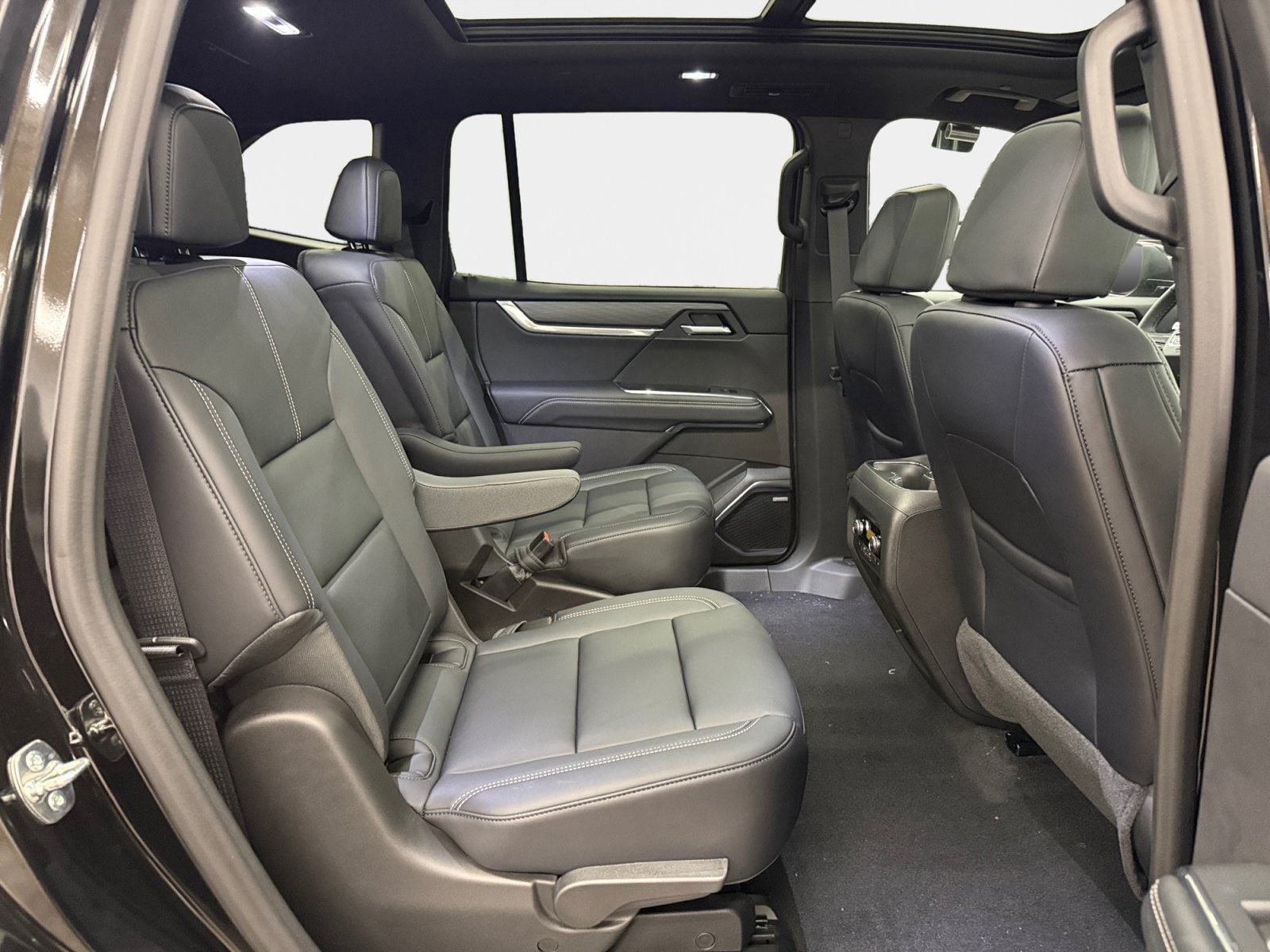 2027 GMC Acadia Elevation - Photo 10