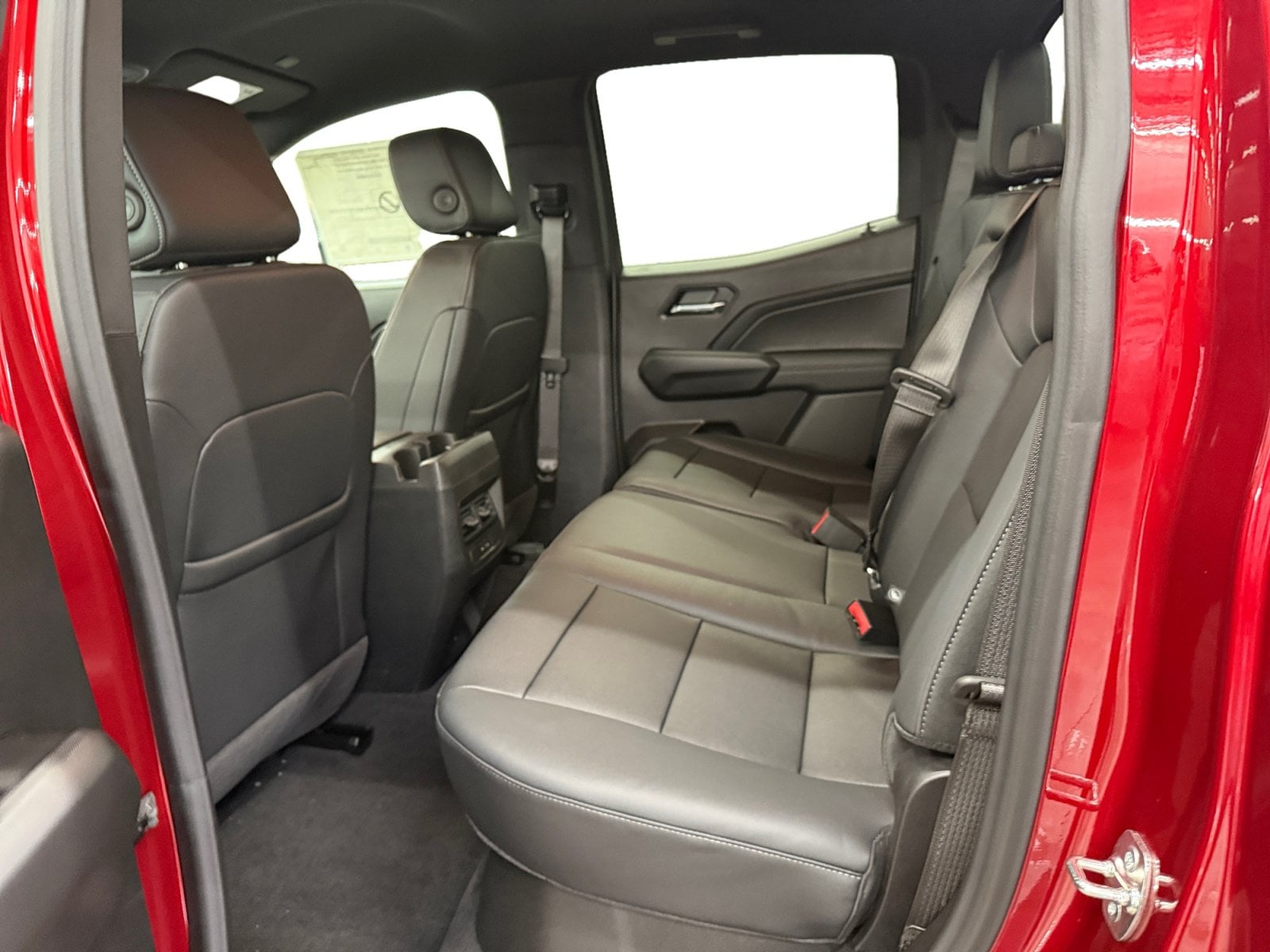2026 Chevrolet Colorado LT - Photo 10