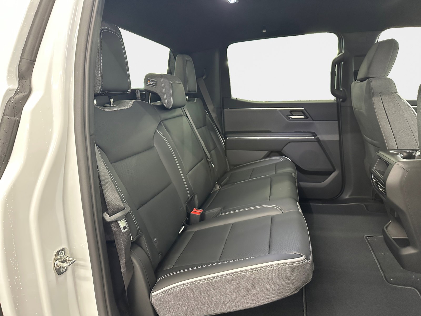 2026 GMC Sierra EV Elevation - Photo 11