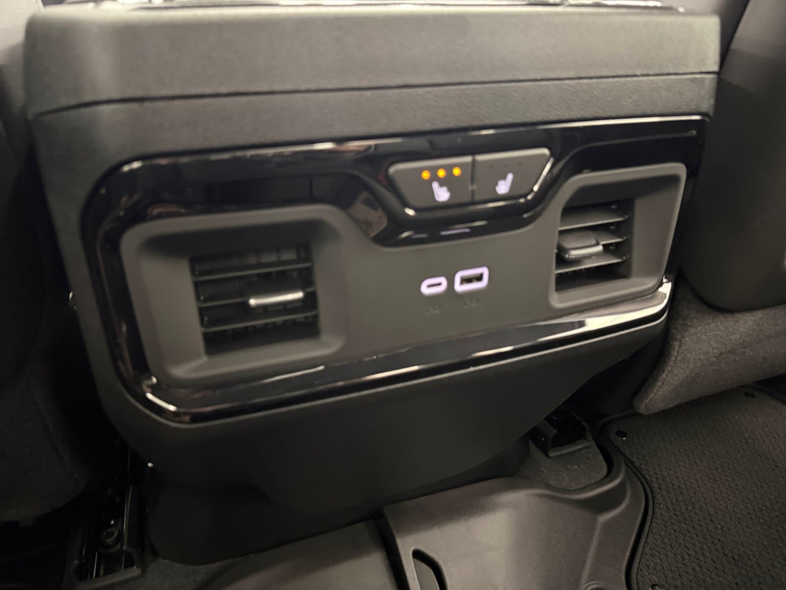 2026 GMC Sierra 2500HD AT4X - Photo 22