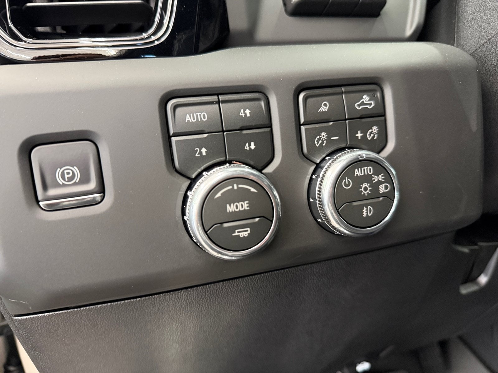 2026 GMC Sierra 2500HD AT4X - Photo 23