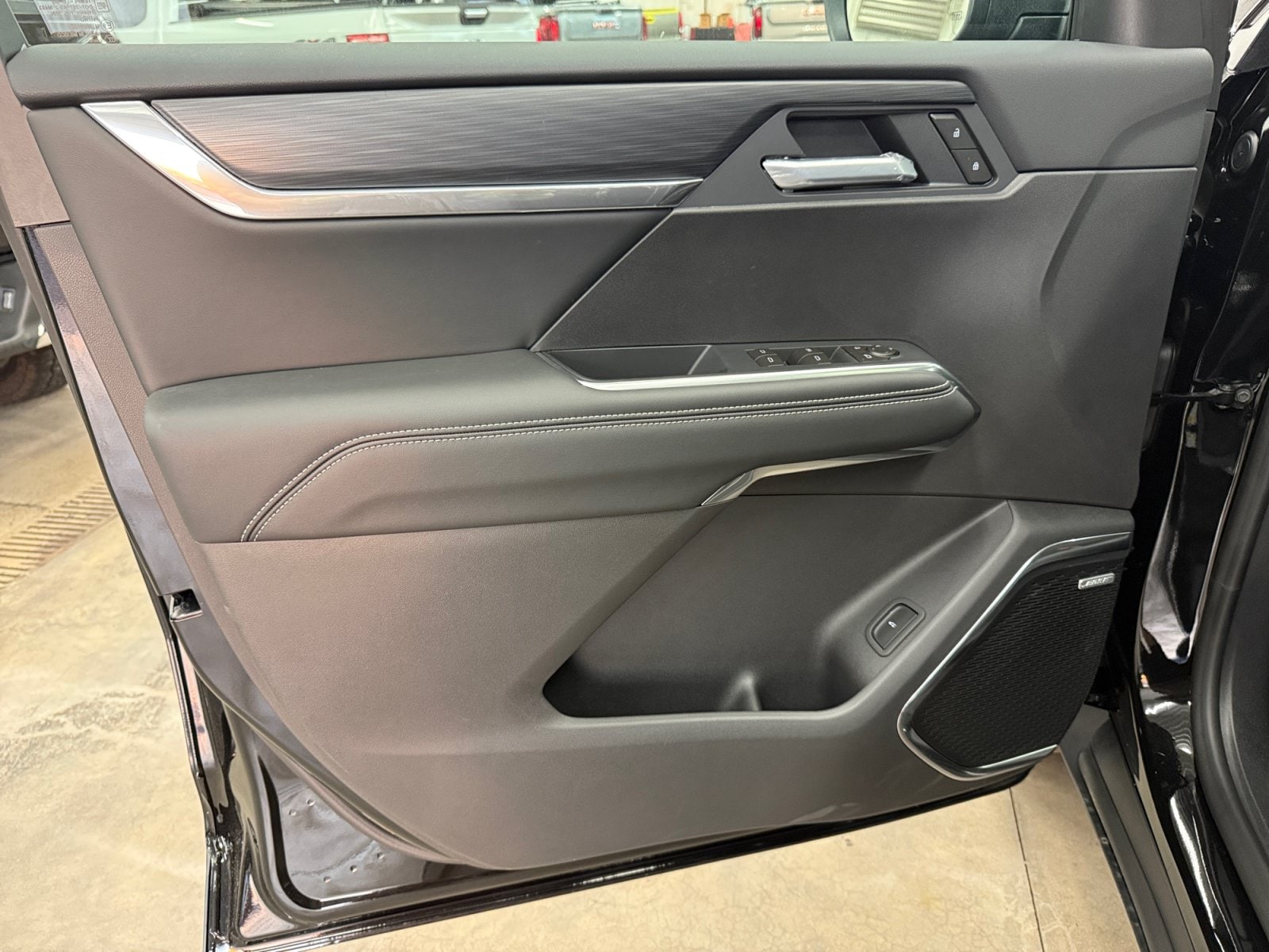 2027 GMC Acadia Elevation - Photo 25