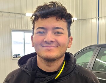 Staff member Lincoln Hurt from ID_ae48e7