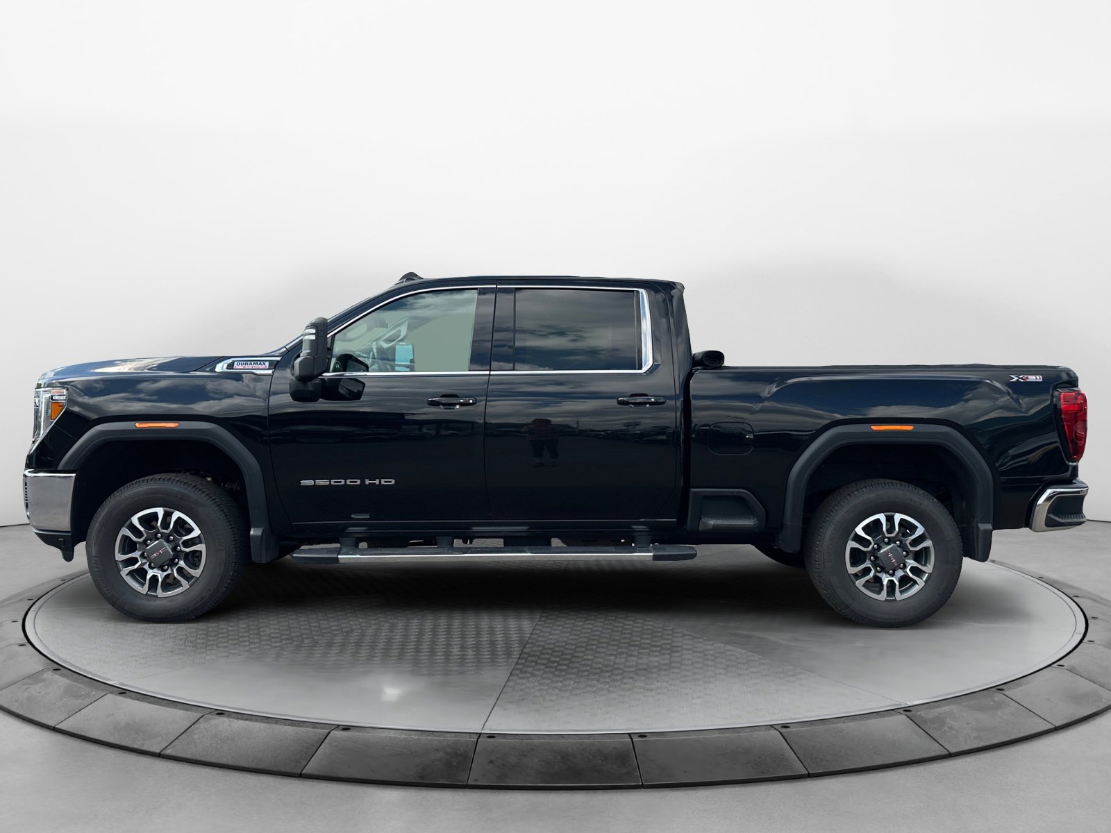 2021 Gmc Sierra SLE photo 3