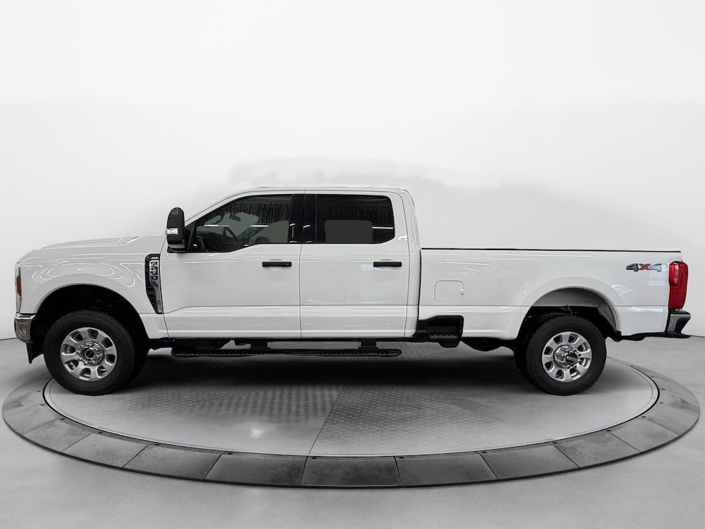 Used 2024 Ford Super Duty F-250 SRW XLT Truck Crew Cab