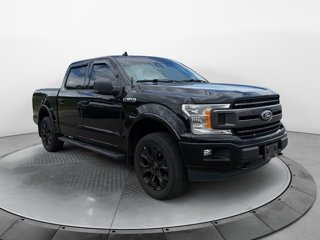 Used 2018 Ford F-150 XLT 4WD SuperCrew 5.5 Box Truck SuperCrew Cab