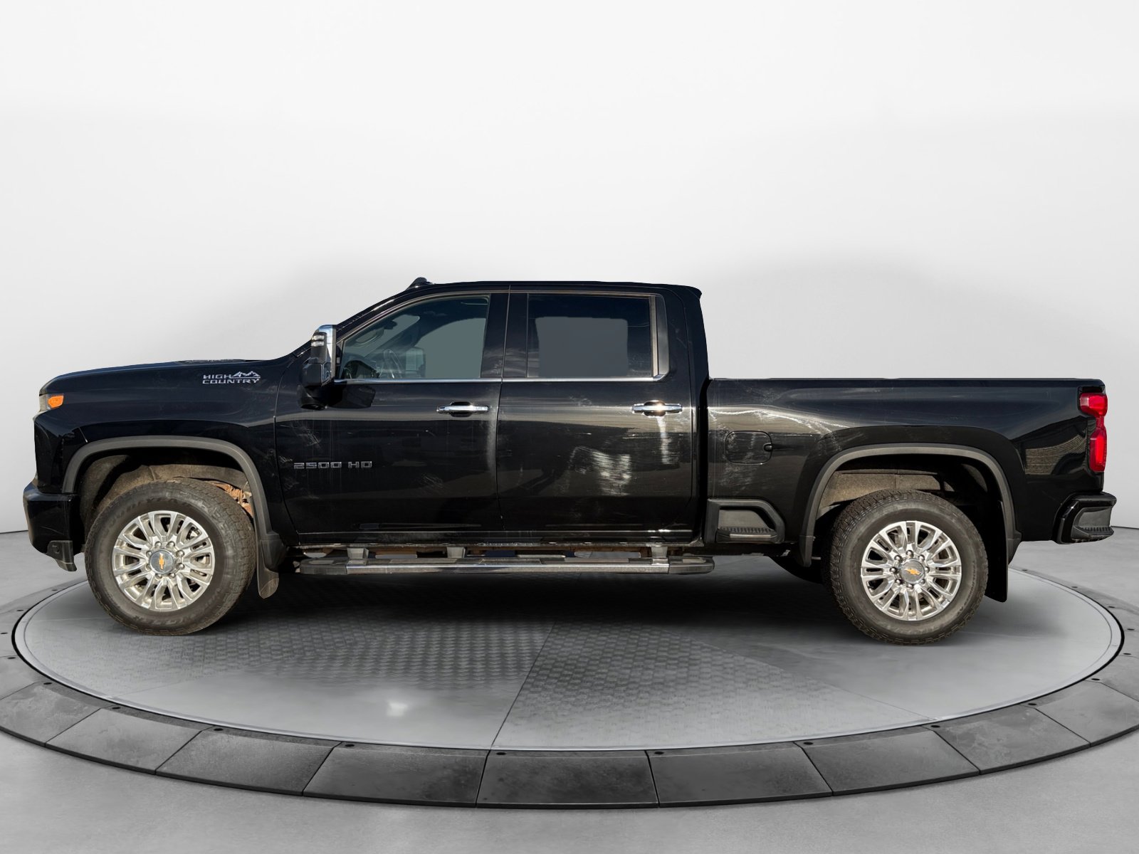 2022 Chevrolet Silverado 2500HD High Country photo 2