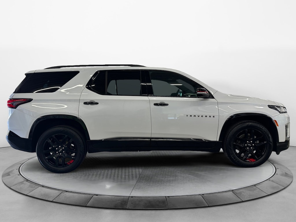 Used 2022 Chevrolet Traverse Premier SUV